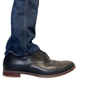 Aldo Leather Oxfords in Black (13) (EUC)